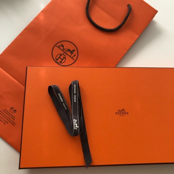 Hermes Accessories - Hermès Scarf Box and Shopping Bag